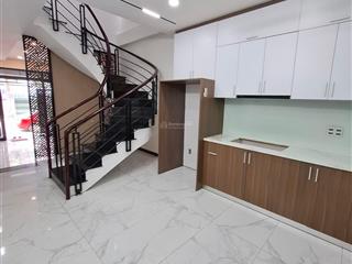 Chỉ 5,x tỷ  54m2  3 tầng  4 pn  ngay ngã tư bốn xã  hẻm ôtô