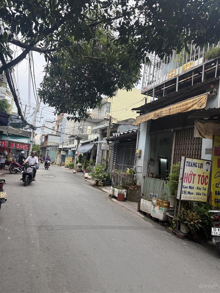 Bán gấp nhà 2 lầu, 98m2, chỉ 5,7 tỷ ngay ngã tư gò mây, phạm đăng giảng, quận bình tân, tphcm