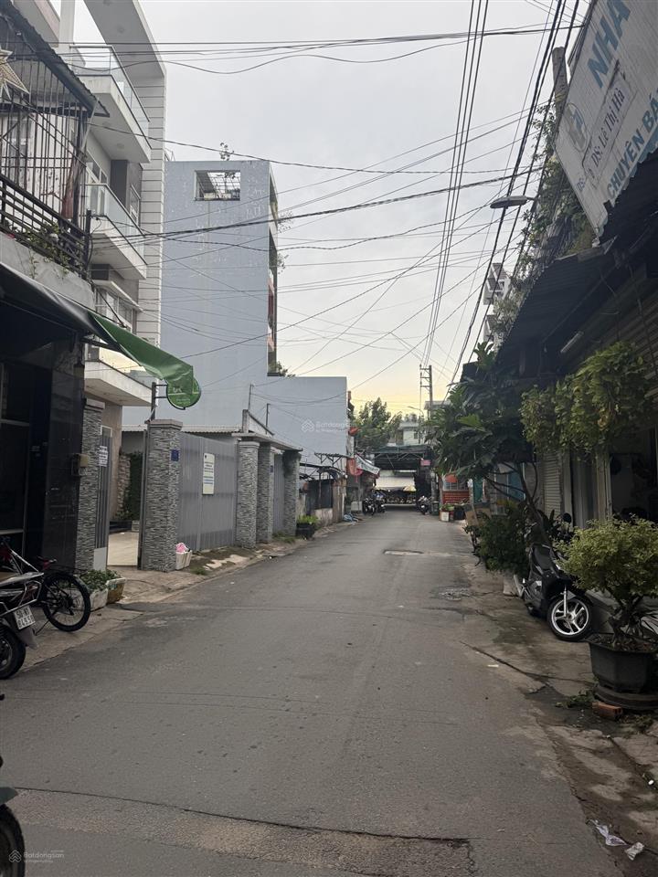 Bán gấp nhà 2 lầu, 98m2, chỉ 5,7 tỷ ngay ngã tư gò mây, phạm đăng giảng, quận bình tân, tphcm