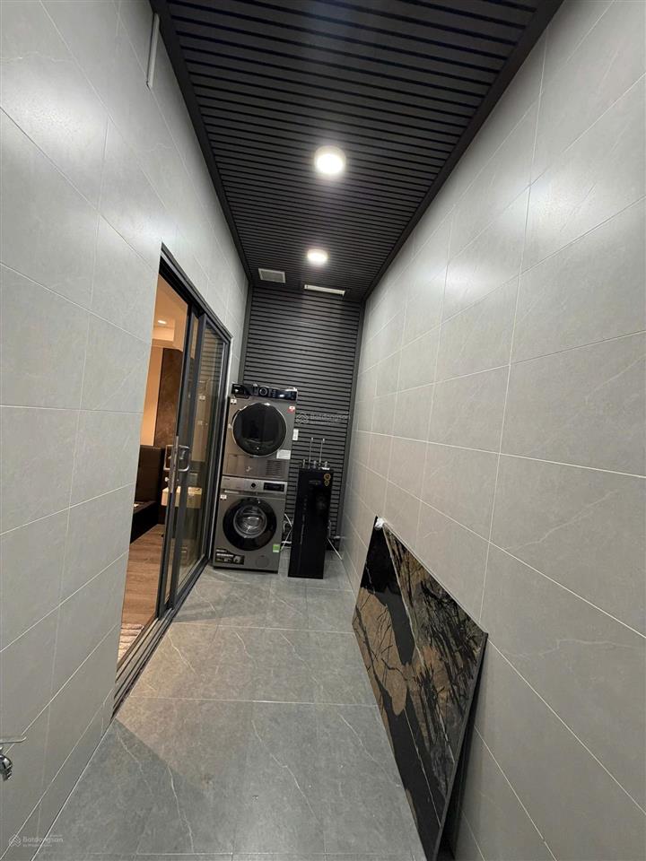 Cho thuê nhanh trong tuần mặt bằng lâm văn bền, quận 7, 150m2, nội thất mới 100%, giá chỉ 20tr/th