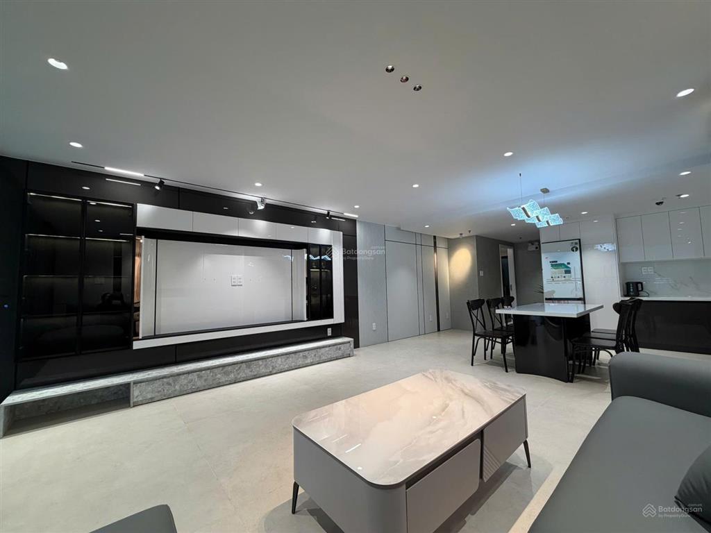 Cho thuê nhanh trong tuần mặt bằng lâm văn bền, quận 7, 150m2, nội thất mới 100%, giá chỉ 20tr/th