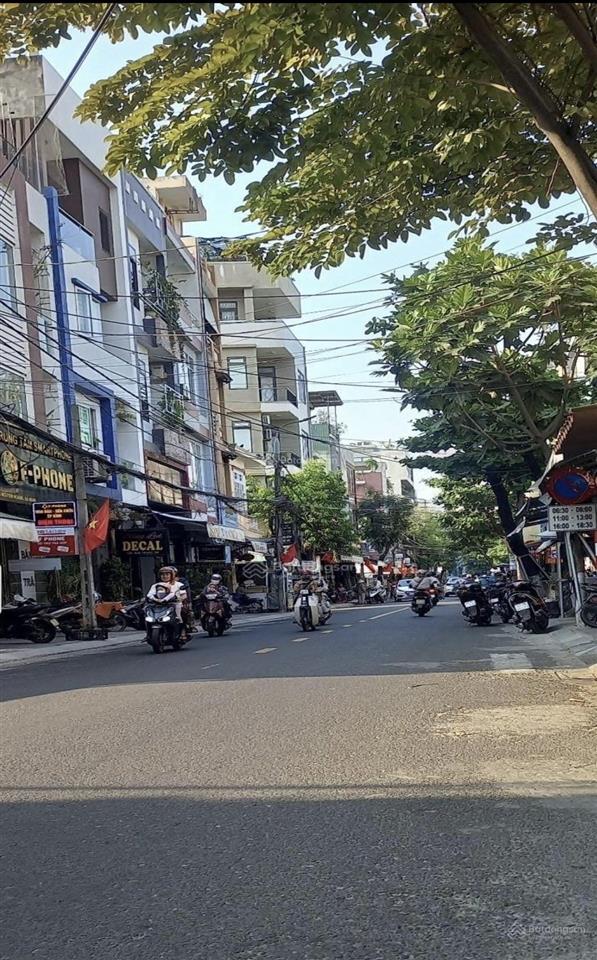 Bán nhà 2 mặt tiền nguyễn hoàng  đà nẵng