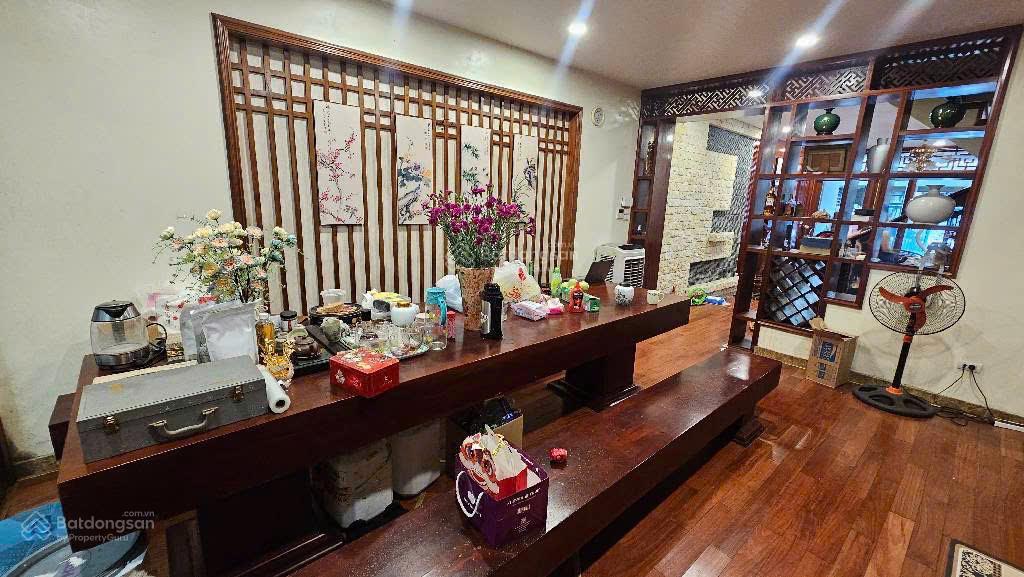 Liền kề văn phú, tháp đồng hồ, nội thất gỗ nguyên tấm, 90m2, 4 tầng hơn 24 tỷ