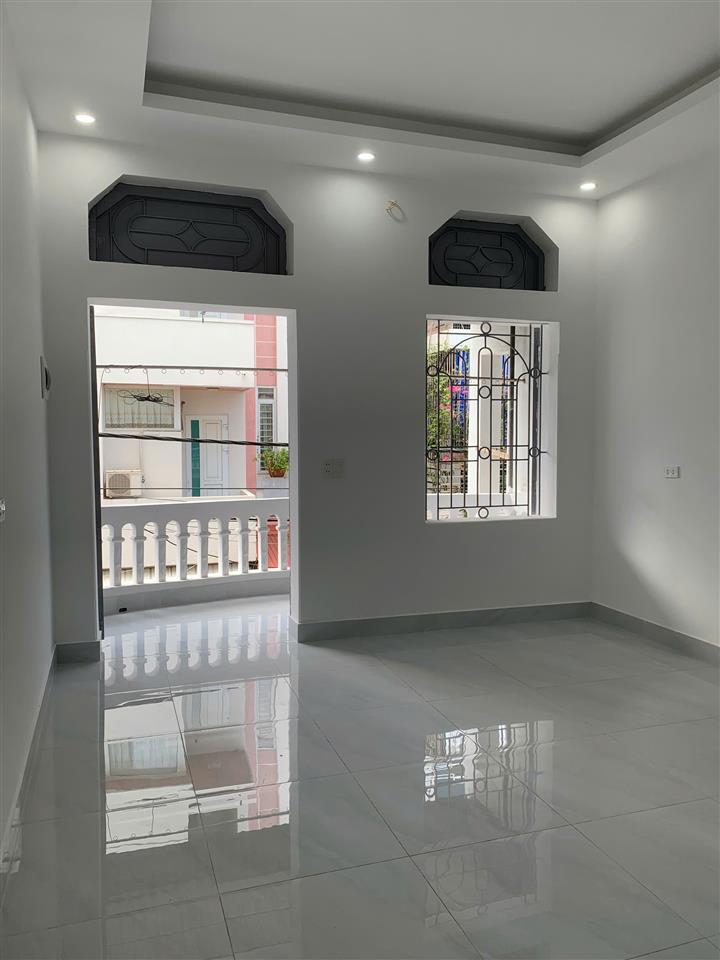 Nhà mặt phố Cô Đoài đường rộng đất nở hậu giá 2.x tỷ