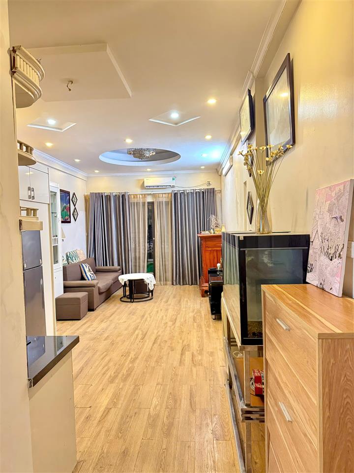 bán chung cư CT4 Bắc Linh Đàm 73m chỉ 5,2 tỷ full nội thất