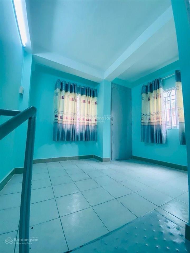 Nhà nhỏ quận 3  lý chính thắng ( 3 lầu đúc = 2.69 tỷ shr )