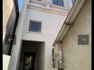 Bán chdv 6.8 x 50m + 4 tầng phú hữu quận 9 (10.99 tỷ tl)