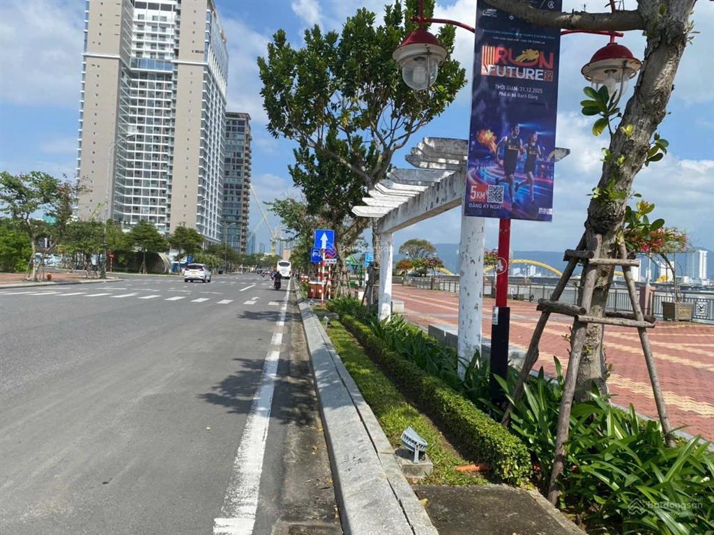Cam kết rẻ nhất thị trường góc đảo nổi. chủ cần tiền nên hạ giá bán nhanh căn góc 3 mặt thoáng.