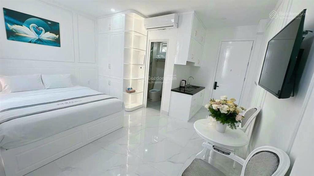 Chủ giám sốc 500 triệu mong muốn bán nhanh căn appatment đường trần quốc hoàn dòng tiền 120tr/1thg