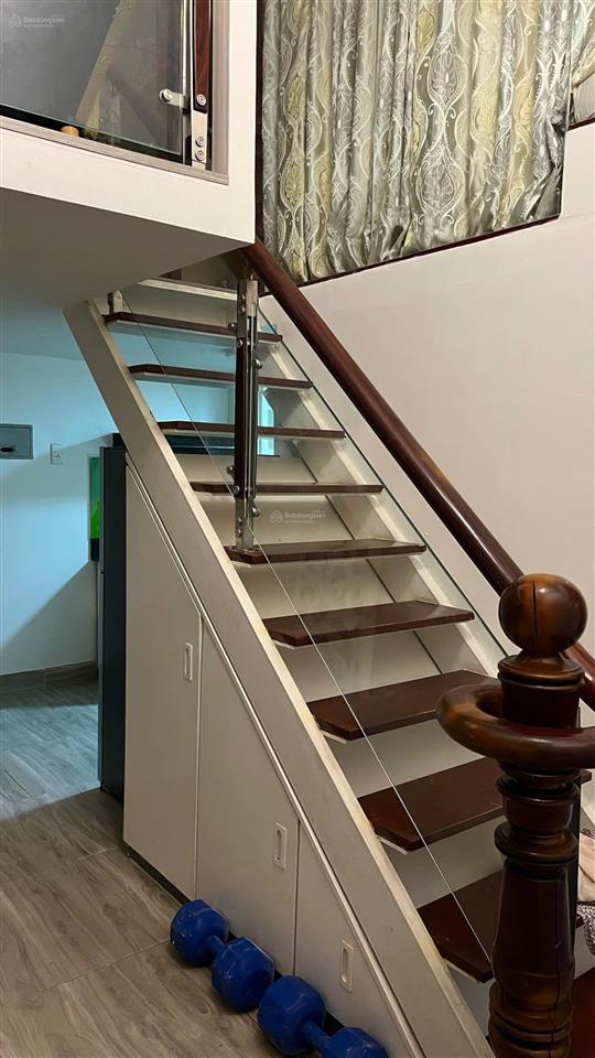 Chủ nhà cần bán gấp căn hộ hưng vượng 1, 81m2, 2pn, giá 3,4 tỷ,  0966 125 *** kim oanh