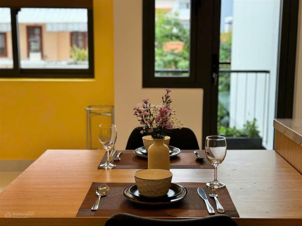 Chdv cao cấp thảo điền. dòng tiền 70tr/ tháng. 120m 6 tầng có hầm. 24 tỷ thương lượng