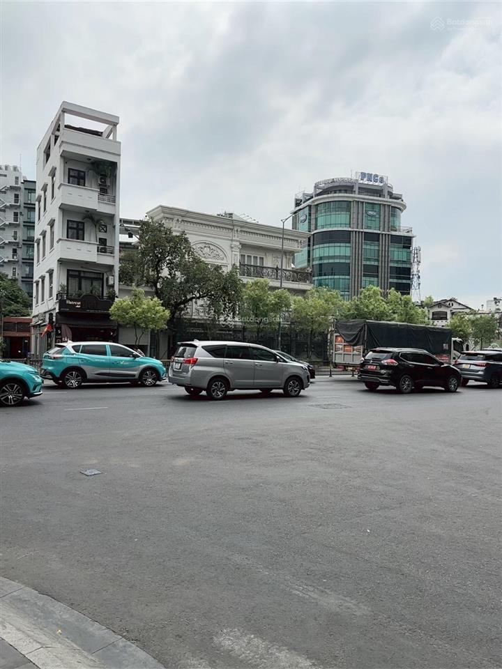 Cơ hội vàng đầu tư chdv cao cấp phú nhuận dt 160m, xây 57 tầng, giá tốt 23,9tỷ