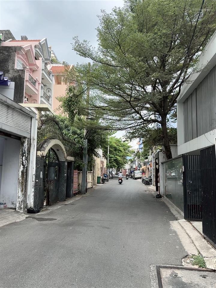 Mt nguyễn thị huỳnh, kế nguyễn văn trỗi, 83m², mt gần 5m, nở hậu. xây 57 tầng chuẩn chdv cao cấp.