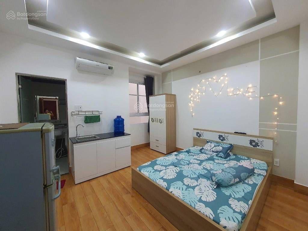 Siêu hiếm khu đường hoa phú nhuận xây 5 tầng chỉ 150tr/m2 đường nhựa oto