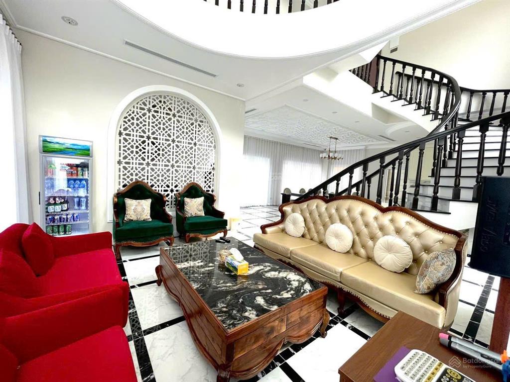 Biệt thự châu âu quận 2 cách cầu sài gòn 500m. hơn 50 tỷ chính chủ mua bán