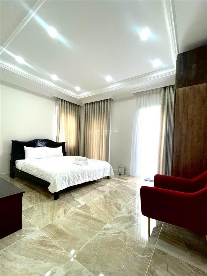 Biệt thự châu âu quận 2 cách cầu sài gòn 500m. hơn 50 tỷ chính chủ mua bán