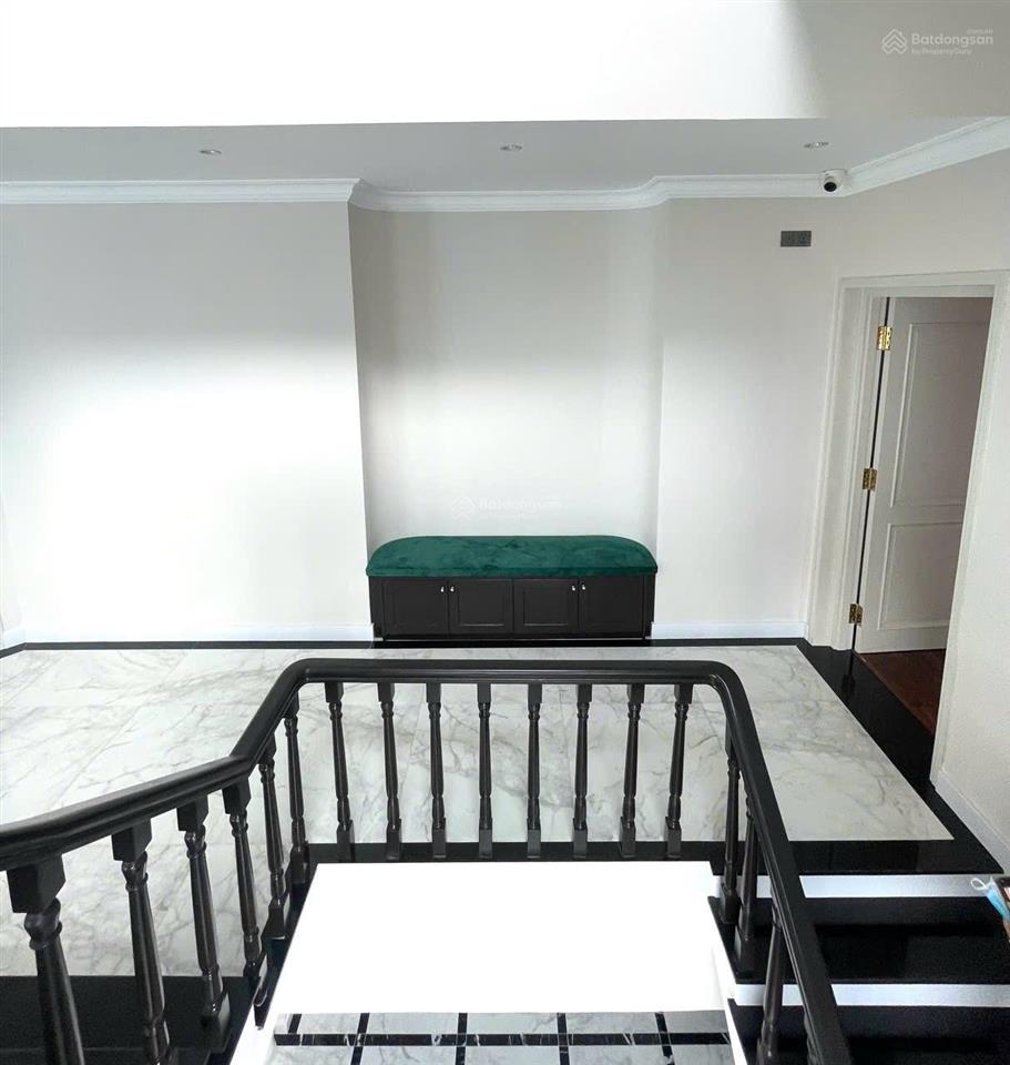 Biệt thự châu âu quận 2 cách cầu sài gòn 500m. hơn 50 tỷ chính chủ mua bán
