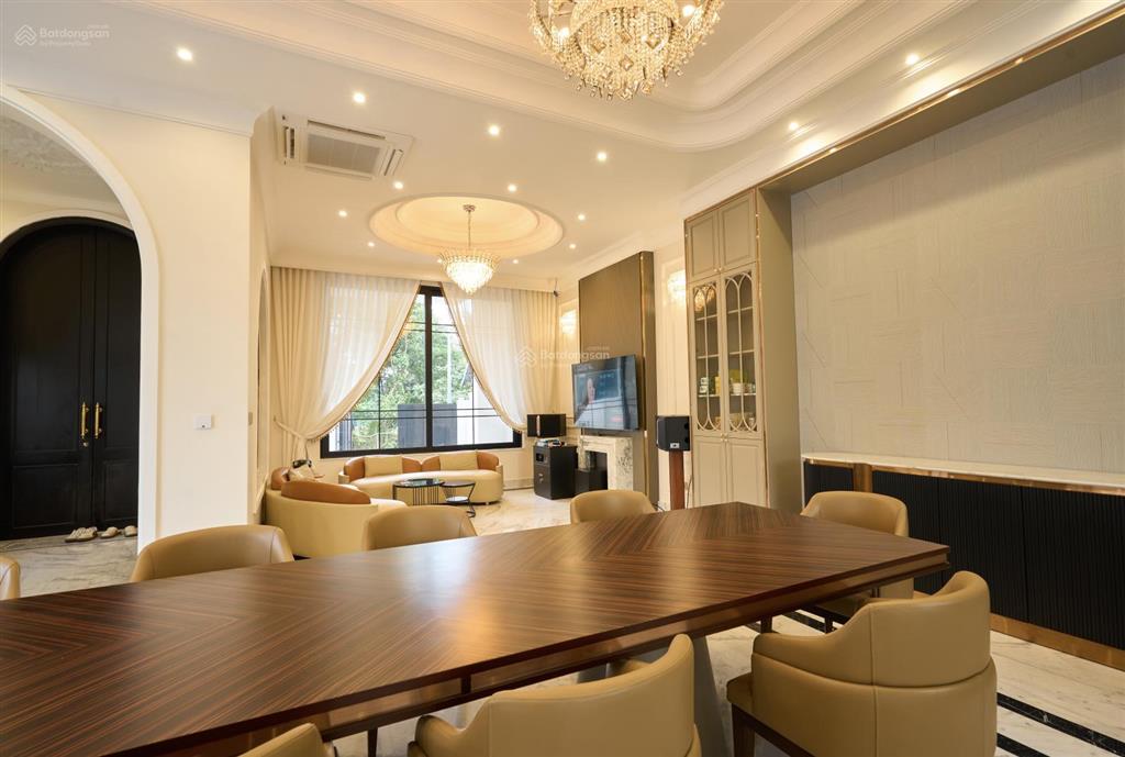 Biệt thự quận 2. chuẩn đẳng cấp vip. view sông sài gòn. 48.9tỷ thương lượng
