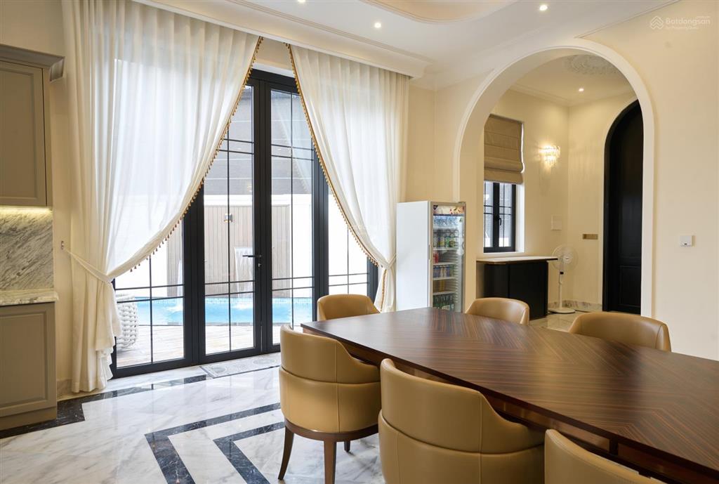 Biệt thự quận 2. chuẩn đẳng cấp vip. view sông sài gòn. 48.9tỷ thương lượng