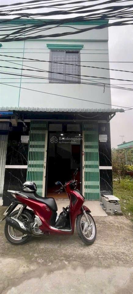 Nhà nhỏ, xe 7 chỗ đến nơi, giá rẻ có 2 phòng ngủ, 1 tầng lầu, 680 triệu.