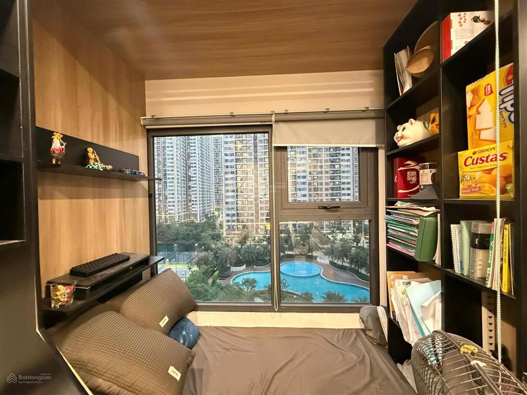Chính chủ bán căn hộ 2pn+1 63m căn góc full đồ giá 4.45 tỷ kđt vinhomes smart cỉty