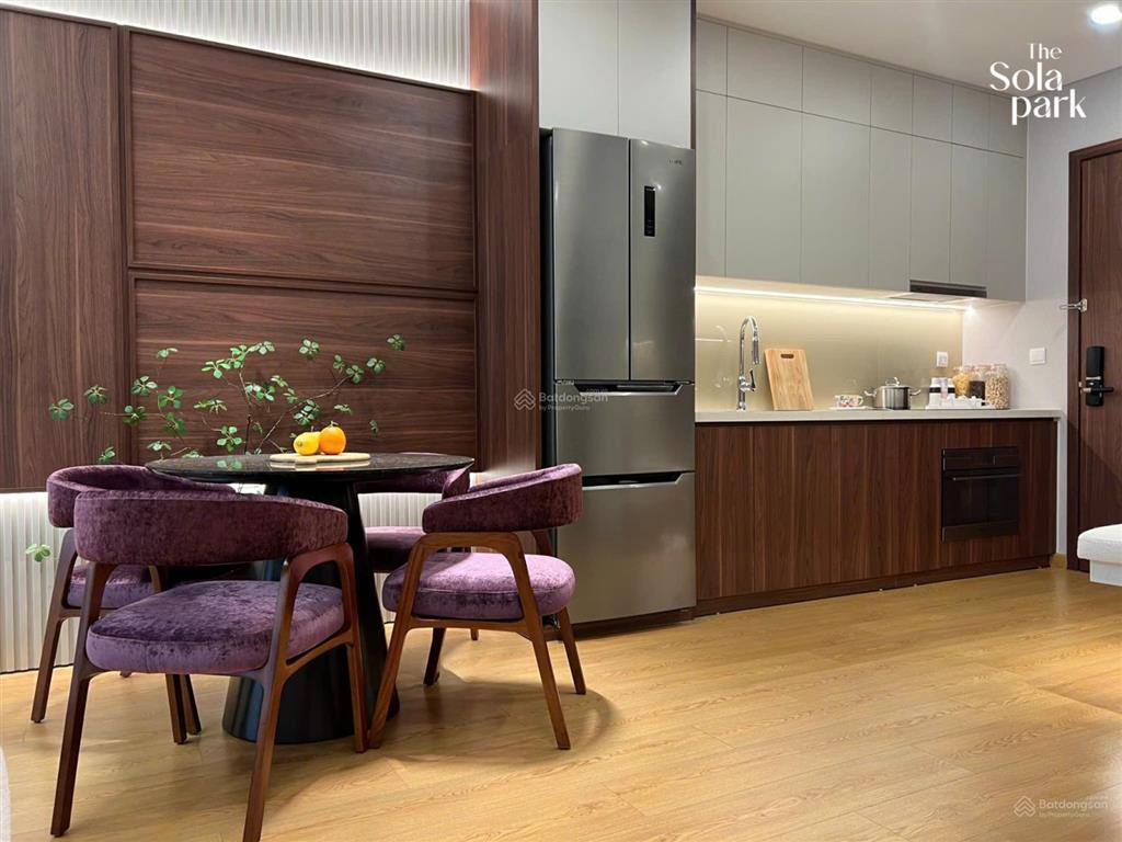 Bán gấp căn 2pn3.3 tỷ  55m2 căn hộ g2. 2102 ngoại khu the sola park kđt vinhomes smart city