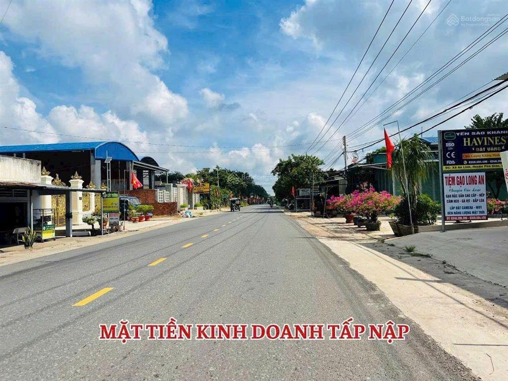 Bán nhanh 1 lô thổ cư mặt tiền dh 275m2 giá chốt 580 triệu pháp lý rõ ràng đầy đủ dân siêu đông