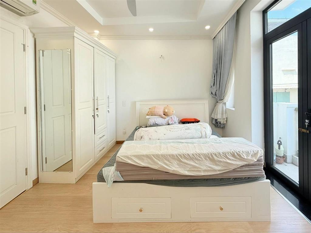 Gấp bán nhà 4 tầng  gần phan văn trị bình thạnh  60m2  ngang 5m  8 tỷ tl