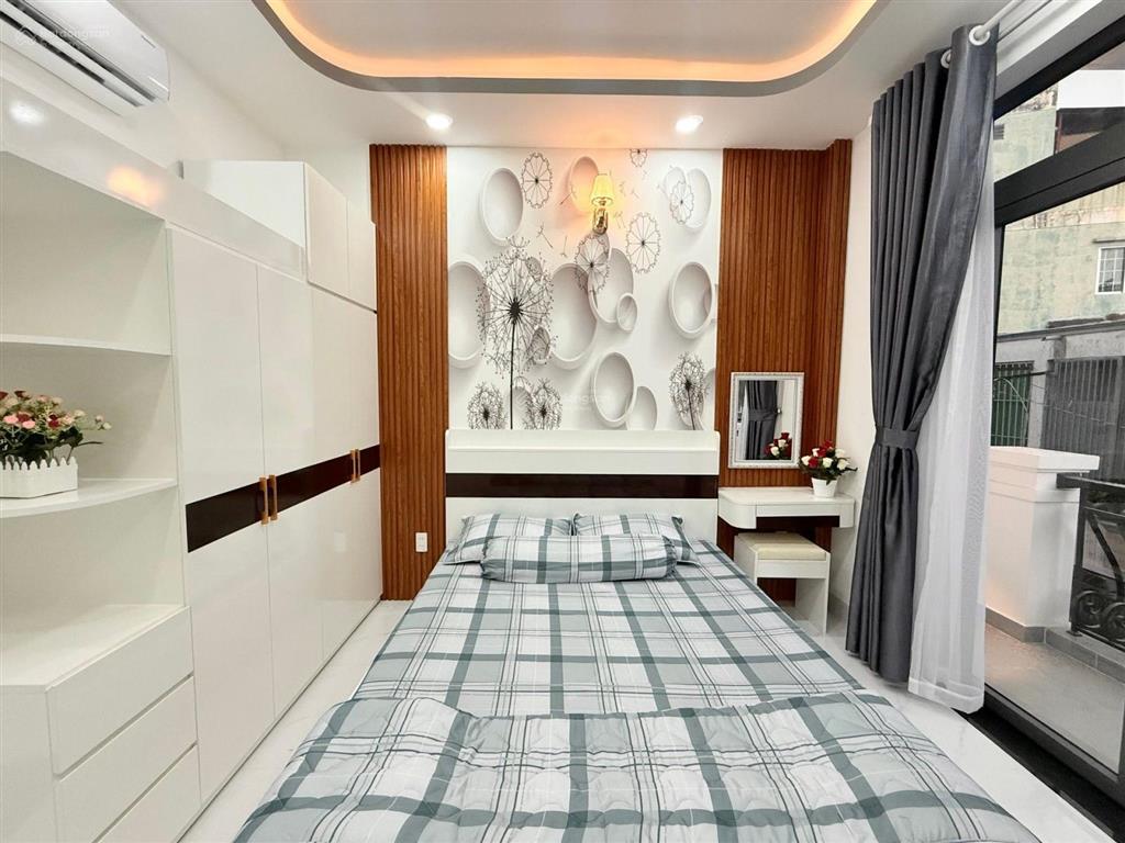 Nhà đẹp hẻm xe hơi  50m2  4 tầng  gần mt nguyễn thái sơn  gò vấp  8.x tỷ tl