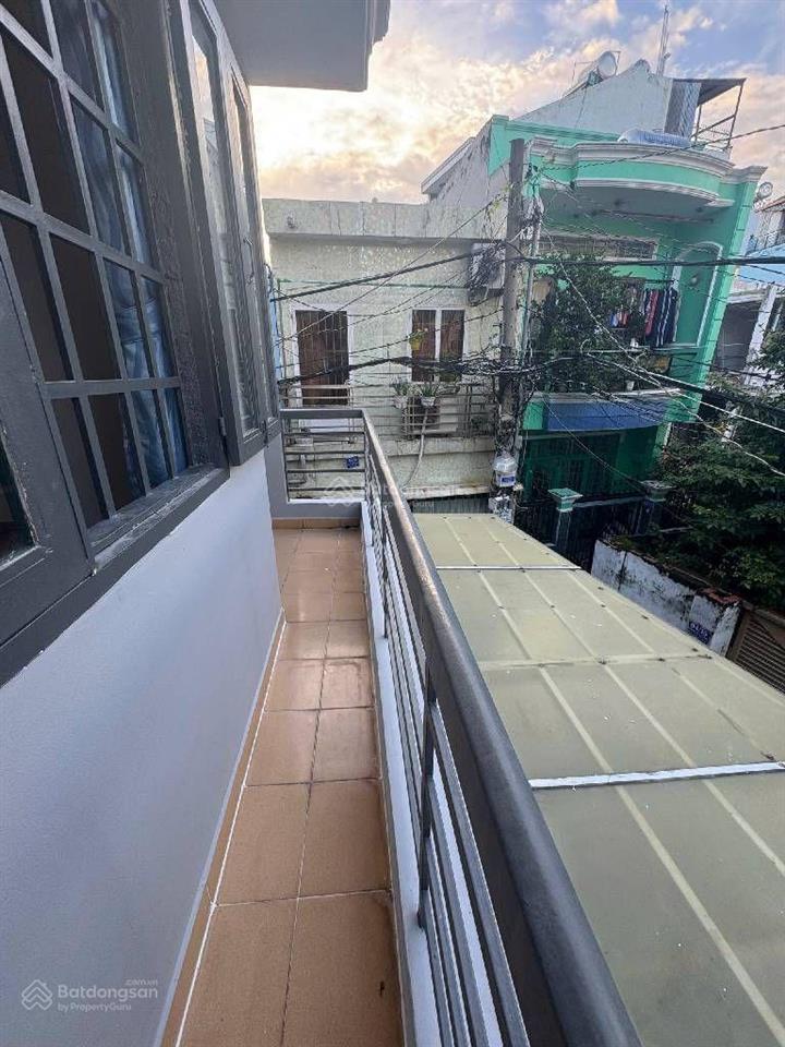Nhà đẹp bùi đình túy  50m2  2 tầng btct  lô góc bình thạnh  cách mt 10m  6.x tỷ