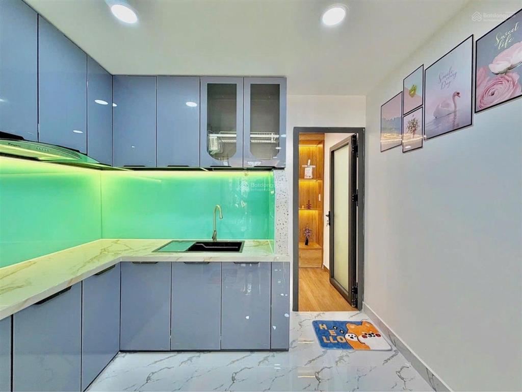 Bán nhà đẹp 40m²  gần phan xích long  4 tầng  phú nhuận  hẻm xe hơi 8m  9,x tỷ tl