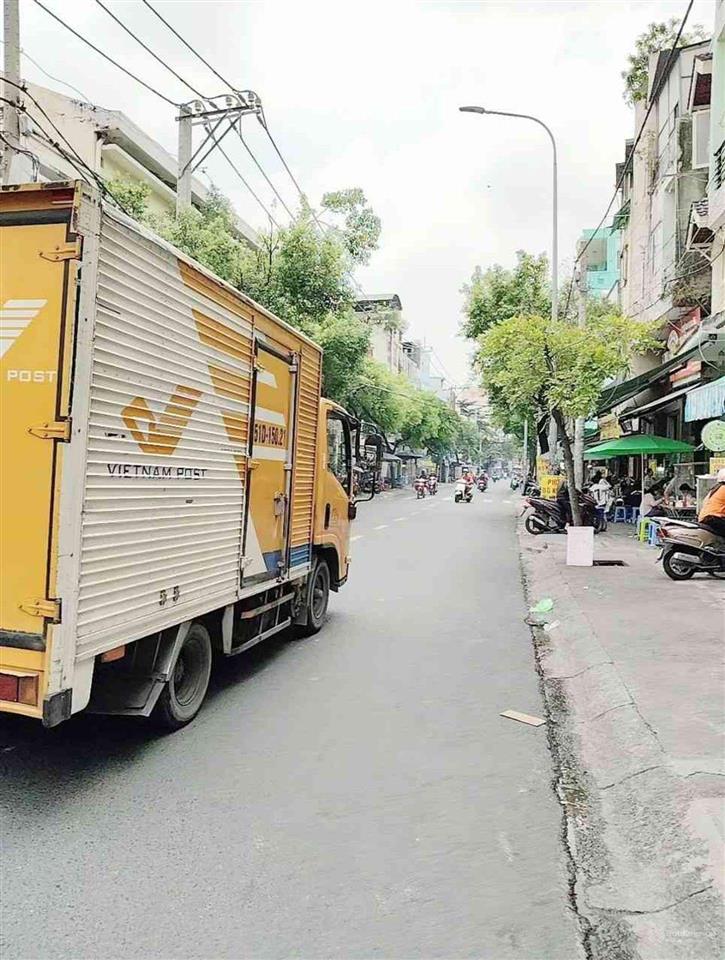 Bán nhà 40m2  bình thạnh  sát hxh  gần phan đăng lưu  5,x tỷ