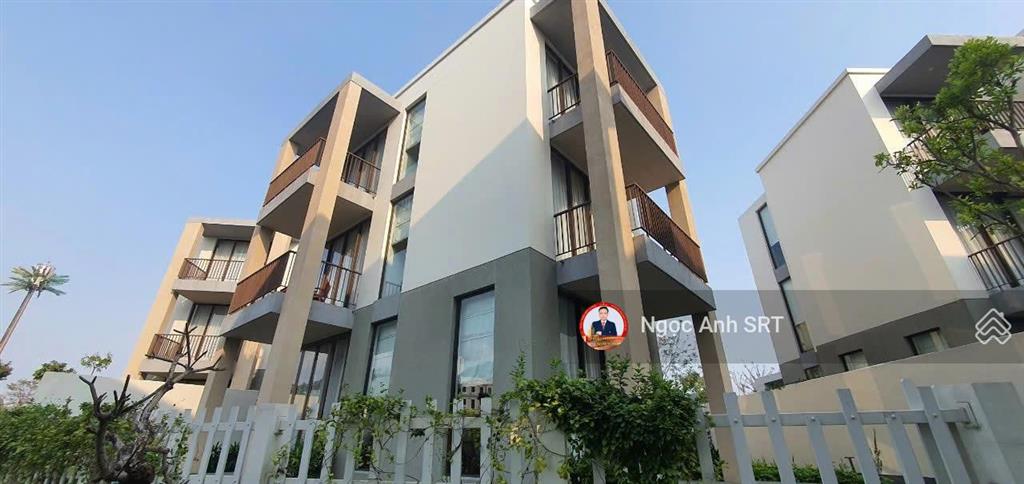 Hiếm hoi  biệt thự triệu đô hạ long  sẵn sổ  sẵn dòng tiền cho thuê hơn 2 tỷ/năm