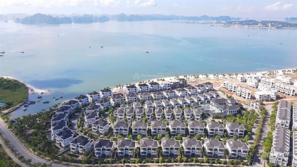 Quỹ ngoại giao  biệt thự số 1 long thành  giá trăm tỷ  địa vị số 1