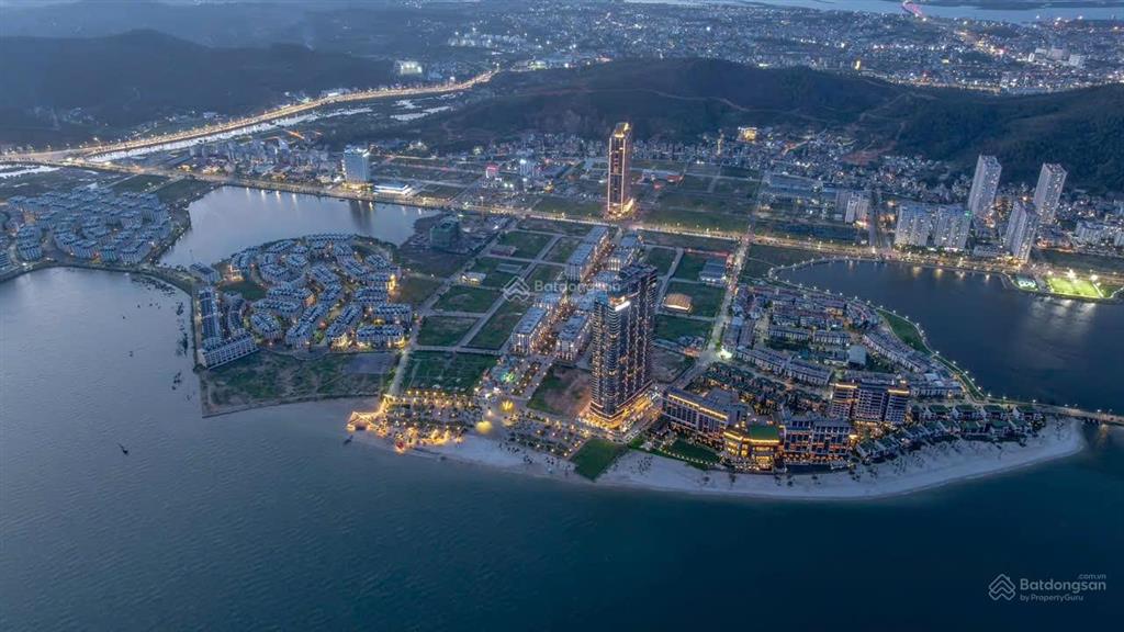Căn hiếm hoi view trực diện vịnh, ck 18%, kèm quà tặng 500tr, sổ lâu dài