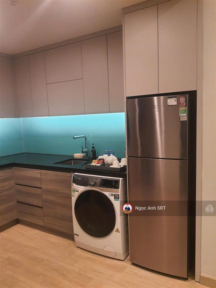Em ngọc anh  chính chủ gửi bán 3,1 tỷ/62m2 sẵn sổ  căn hộ cao cấp nghỉ dưỡng 5 sao hạ long
