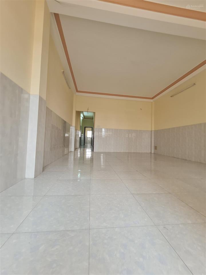 Bán nhà đường liên khu 4  5, nhà 3 tầng, dt đất 171m2, sổ hồng riêng, giá nhỉnh 12 tỷ