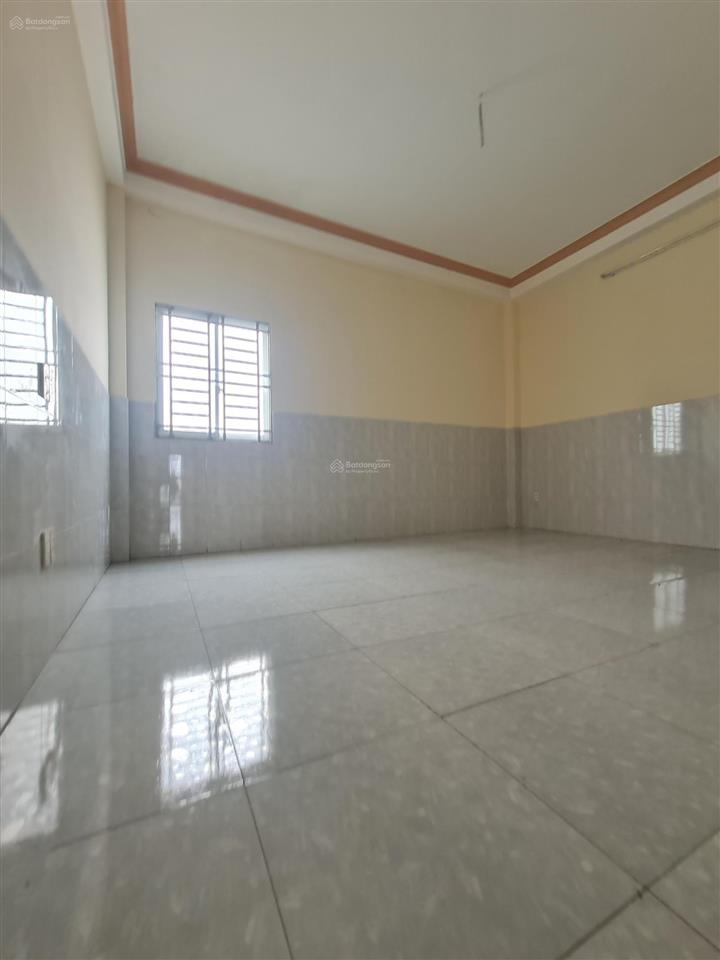 Bán nhà đường liên khu 4  5, nhà 3 tầng, dt đất 171m2, sổ hồng riêng, giá nhỉnh 12 tỷ