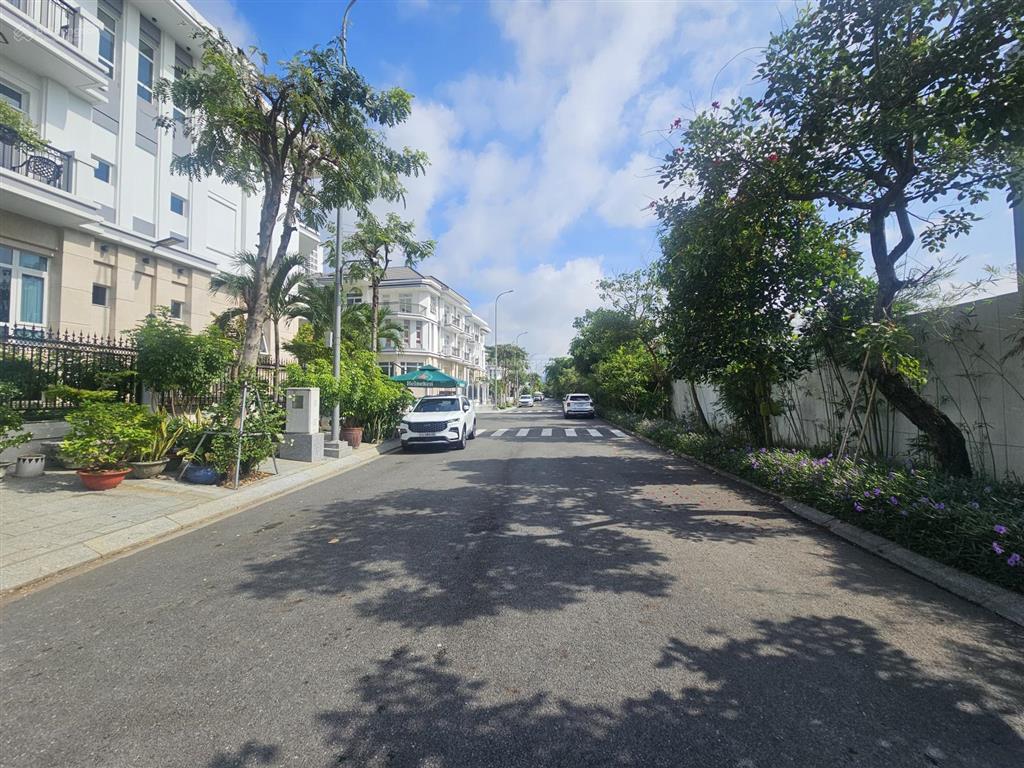 Bán căn hộ the peak garden, ngay ga metro tân mỹ, dt 70,34m2, block b, tầng cao