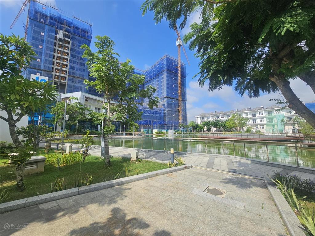 Bán căn hộ the peak garden, ngay ga metro tân mỹ, dt 70,34m2, block b, tầng cao
