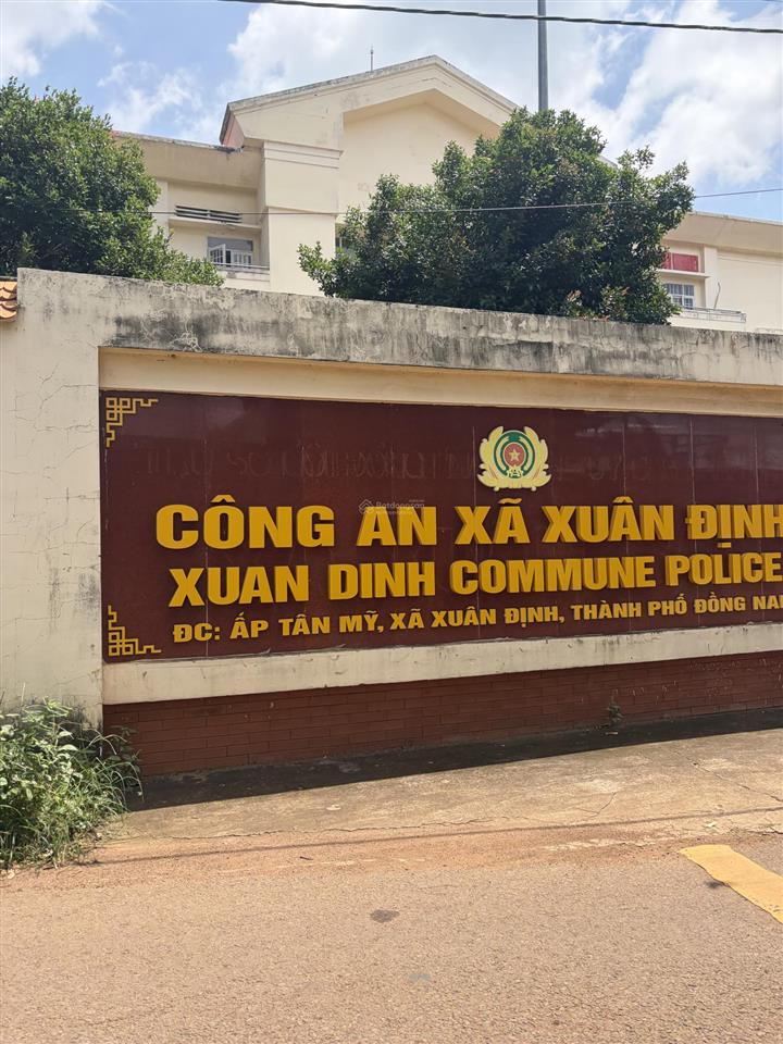 Em còn 3 sổ ở xuân định gần bên trụ sở công an xã xuân định  xuân bảo.