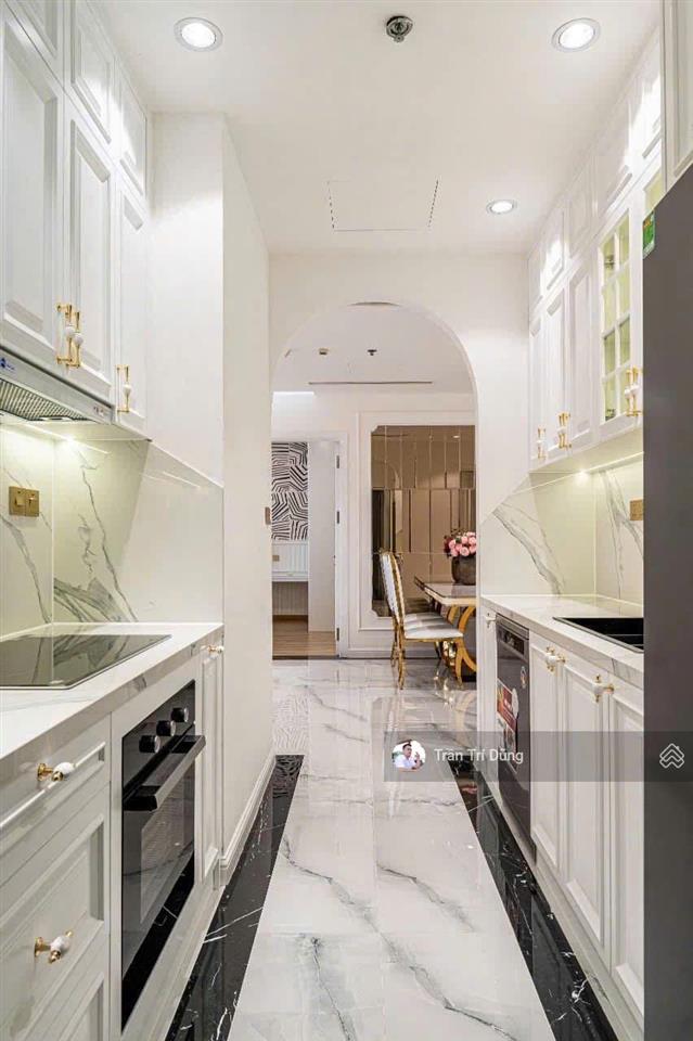 Bán nhanh 3pn 131m2 view sông tuyệt đẹp, sang trọng, tiện nghi, giá rẻ bất ngờ, gọi ngay kẻo lỡ alo