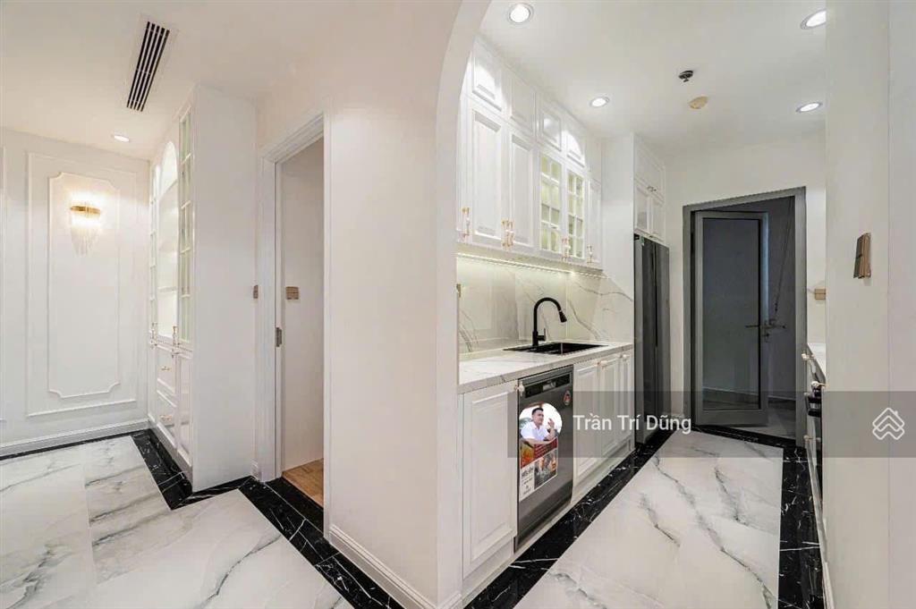 Bán nhanh 3pn 131m2 view sông tuyệt đẹp, sang trọng, tiện nghi, giá rẻ bất ngờ, gọi ngay kẻo lỡ alo