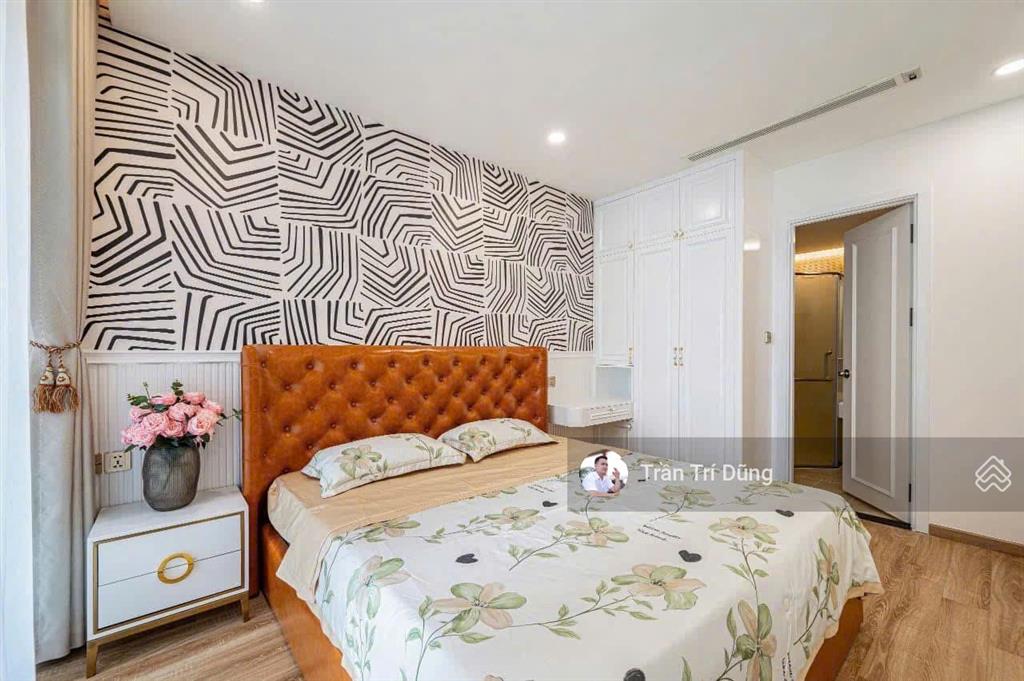 Bán nhanh 3pn 131m2 view sông tuyệt đẹp, sang trọng, tiện nghi, giá rẻ bất ngờ, gọi ngay kẻo lỡ alo