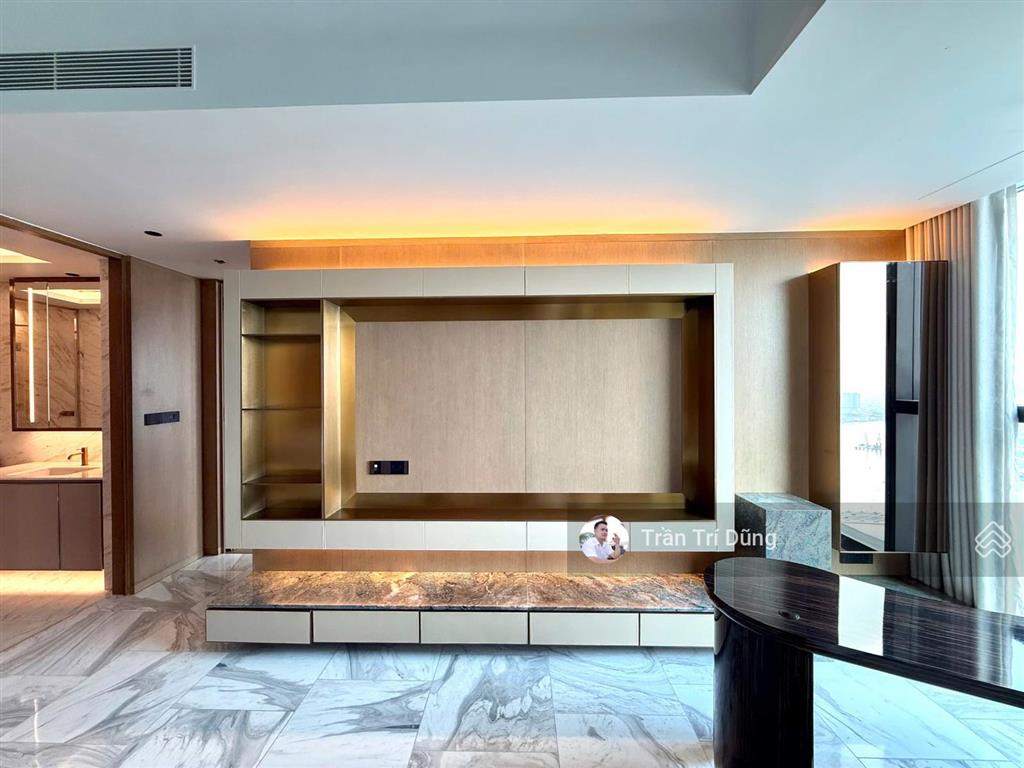Cho thuê căn hộ 3pn vinhomes golden river ba son 126m2 nội thất sang trọng view thoáng giá tốt