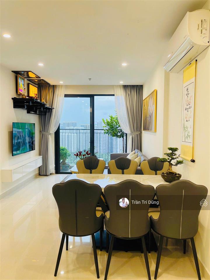 Chuyên cho thuê vinhomes grand park 2pn  5,3tr/th