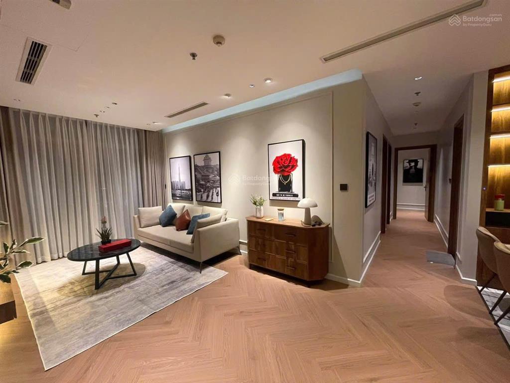 Bán căn hộ chung cư 69m2 tại vinhomes grand park, 3,1 tỷ, 2pn, 2wc, chính chủ đi nước ngoài bán gâp