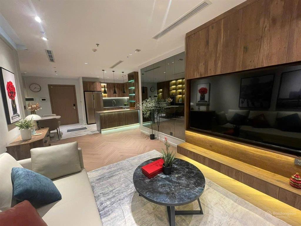 Bán căn hộ chung cư 69m2 tại vinhomes grand park, 3,1 tỷ, 2pn, 2wc, chính chủ đi nước ngoài bán gâp
