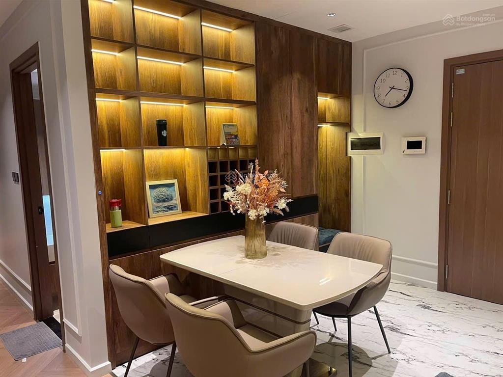 Bán căn hộ chung cư 69m2 tại vinhomes grand park, 3,1 tỷ, 2pn, 2wc, chính chủ đi nước ngoài bán gâp