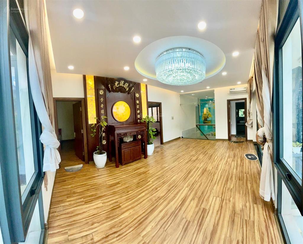 Bán biệt thự ở 68 trần não, 60 tỷ vnd, 250m2, 4pn, 3wc, 2 tầng